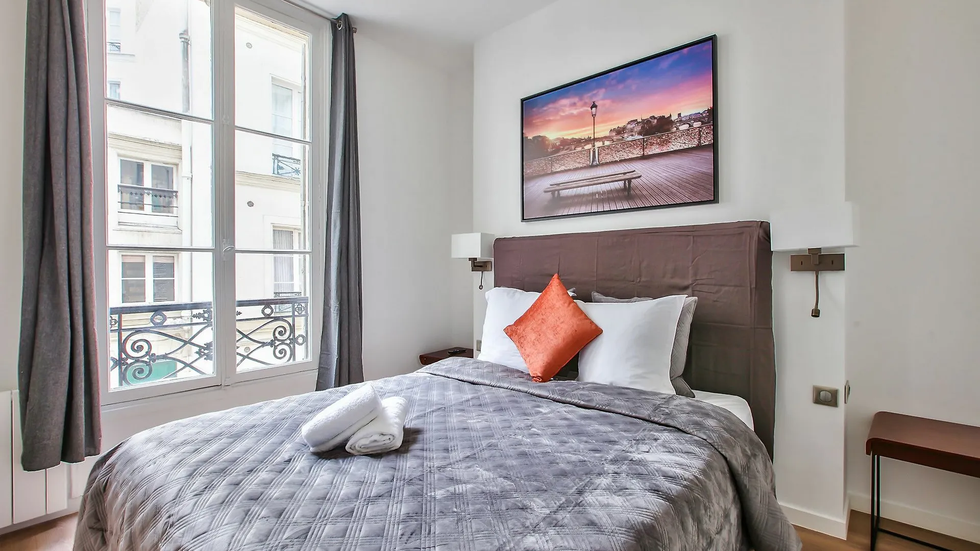 63 Luxury Flat Champs Elysees 1c Paris